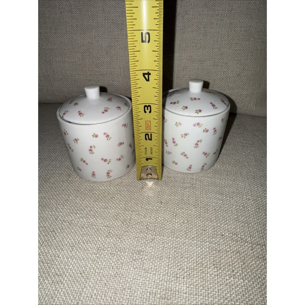 Set Of 2 Candle In Porcelain Jar w/Lid I.W. Rice & Co.‎ Inc. Import Vintage